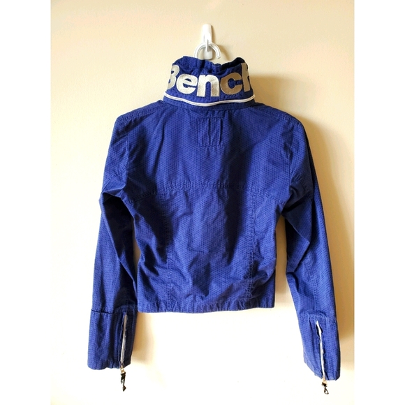 2/$20 Small- Bench Jacket with hidden Hood - Picture 1 of 3